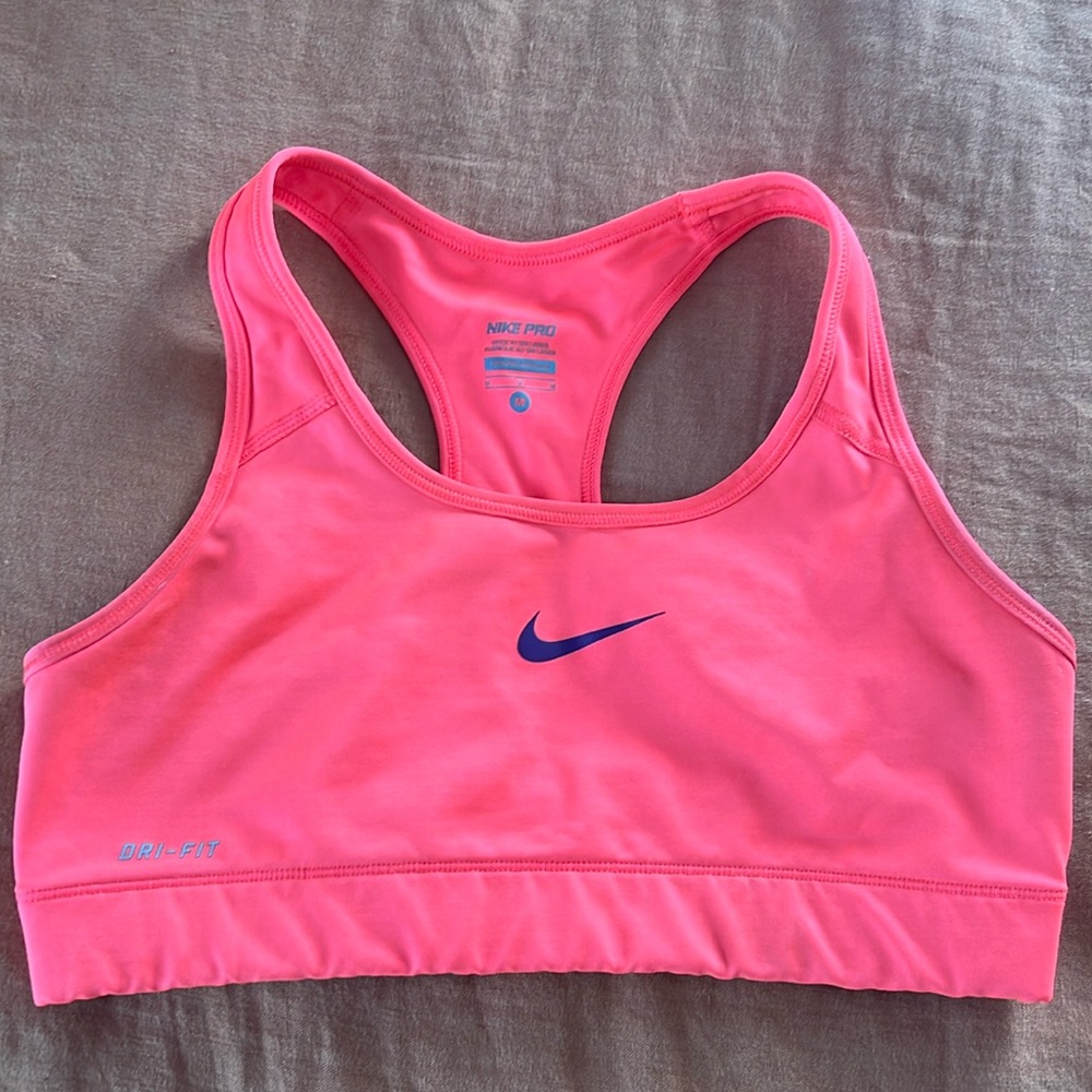 NikePro sports bra medium